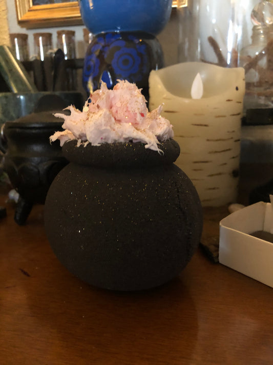 Yule Cauldron Bathbomb