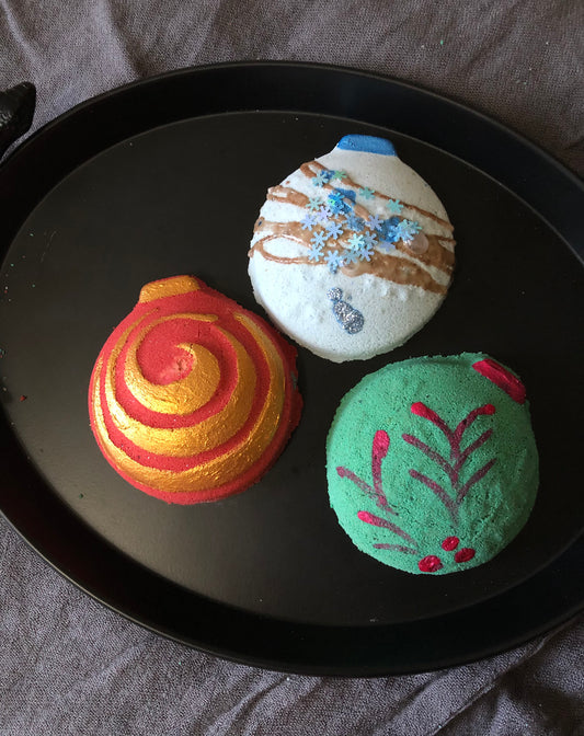 Deck The Halls Bathbomb Trio